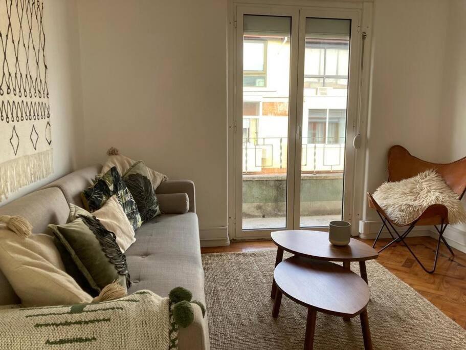 Apartamento Bem Localizado Para Familias & Amigos Lisboa Exterior foto
